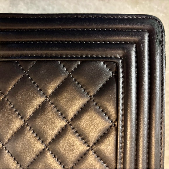 Chanel Black New Medium Boy Bag - Picture 4 of 12